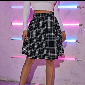 Plaid skirt. Used one time.zipper on the side